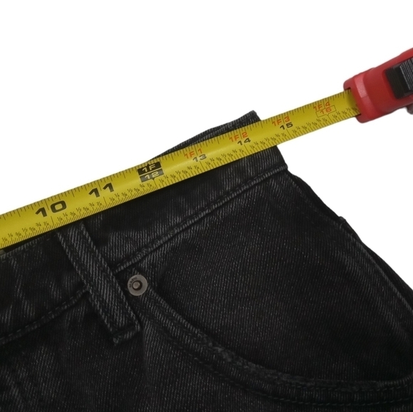 Free People We The Free Women's Distressed Black Cutoff Mini Skirt Size 28 - Picture 3 of 6